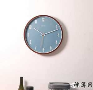大门口挂钟风水(大门口挂钟风水好吗)