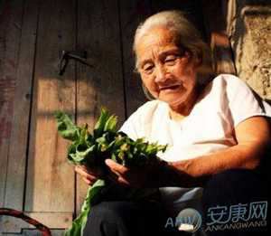 做梦梦到死去的奶奶又死了怎么回事(梦见死去的奶奶又死了什么预兆)