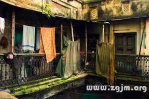 做梦梦见借房子住(做梦梦见借房子住什么意思)