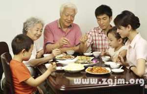 梦见和亲戚在一起说话是什么意思-神算网(梦到和亲戚在一起是为什么)