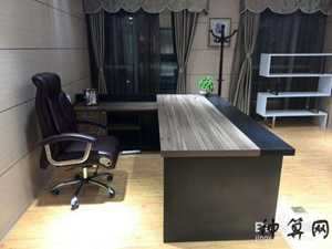 老板办公室办公桌摆放风水(老板办公室的办公桌怎么摆放)