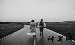 巨蟹座喜欢怎么睡觉(巨蟹座喜欢睡觉吗)