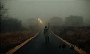 梦到别人脖子留血(梦到别人脖子留血什么意思)