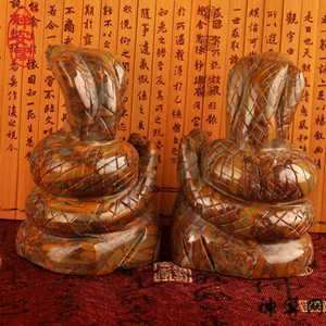 属蛇家里放石头的风水(属蛇家里放石头的风水好吗)