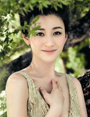 沉着冷静金牛座女明星——李小冉-神算网(金牛的女明星)