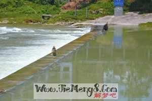 做梦梦到水流入自己家(做梦梦到水流入自己家什么意思)