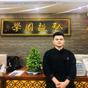 国学老师敖翔的简介以及相关介绍(国学老师敖翔的简介以及相关介绍图片)