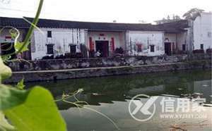 住宅风水旁边有池塘好吗(住宅风水旁边有池塘好吗)