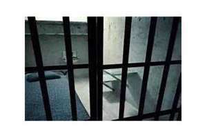 梦见自己被囚禁了然后又逃跑了 梦见自己被囚禁逃不出去