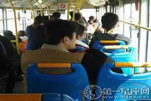 梦见自己开公交车是什么意思 梦见自己开公交车还挺熟练