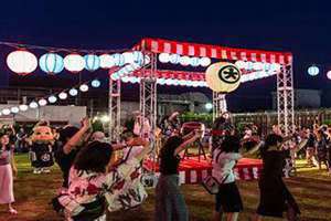 8月12日(8月12)