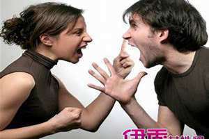梦见夫妻吵架闹离婚是什么意思(梦见夫妻吵架)
