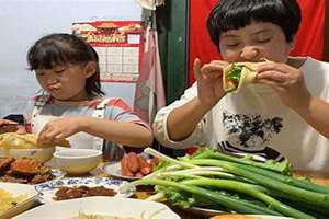 吃大饼的朋友圈说说 吃大饼是什么意思