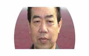 名人贾平凹面相分析