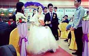 婚庆新郎上台主持词结束语
